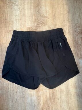 Lululemon Tracker Shorts